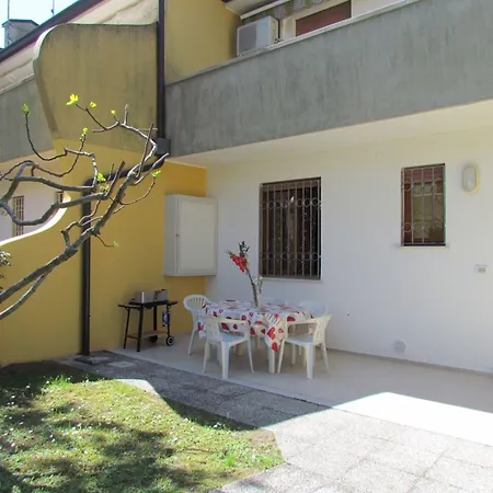 Apartment Lovely Flat With Garden And Pool - Beahost