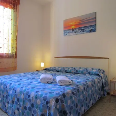 Lovely Flat With Garden And Pool - Beahost Apartment *